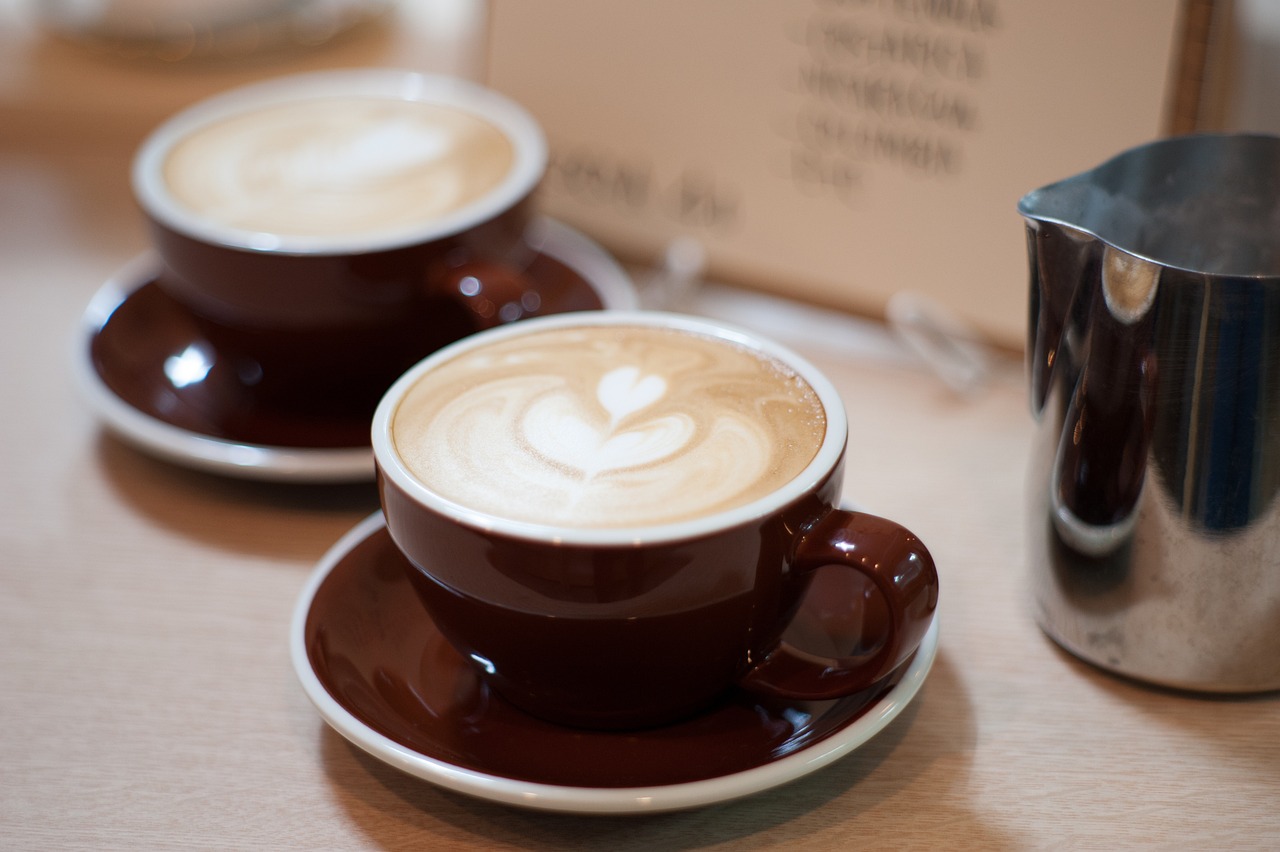 Starting the day with a warm, creamy cup of coffee – the Mocha Mousse color palette evokes similar comfort and warmth.
